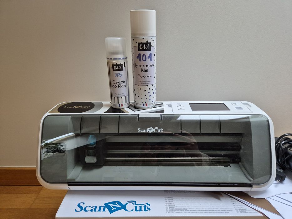 Plotter tnący Brother ScanNCut CM260 – bardzo dobry stan + GRATISY