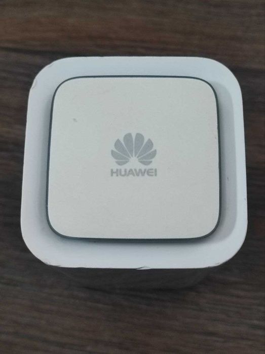 4G Wi-Fi Роутер "Huawei" E5180
