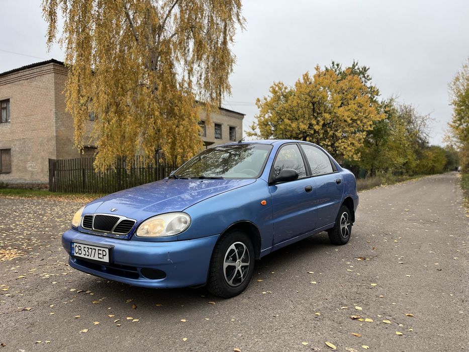 Продам автомобіль повністю обслужений, вкладень не потребує.