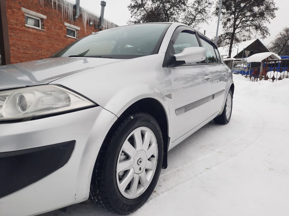 Продам  Автомобіль двигун 1.6МРІ