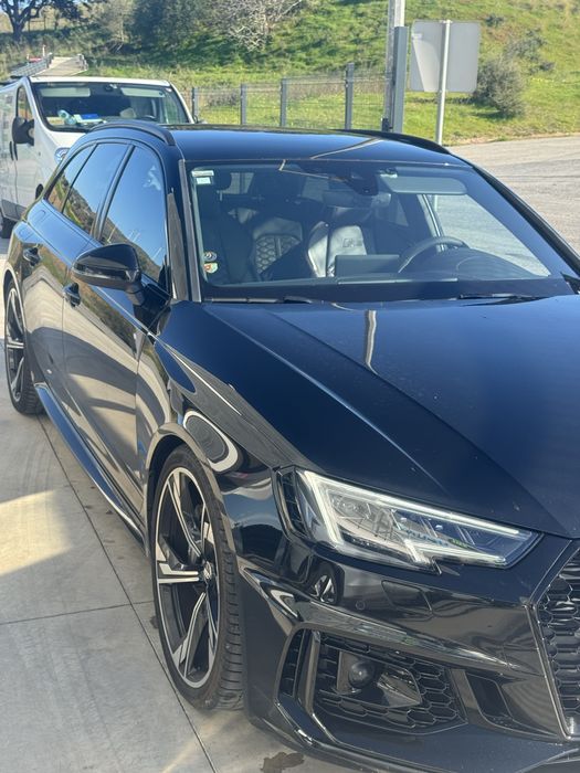 Audi RS4 Aavnt 2019