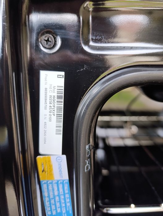 Fogão a gás de livre instalação Indesit: 60cm - I6GG1F(X)/P