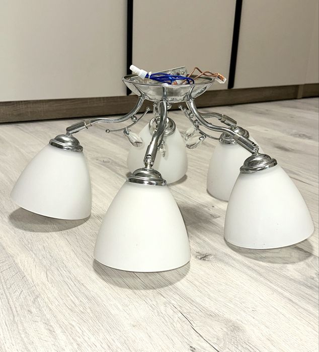 Люстра потолочна скло