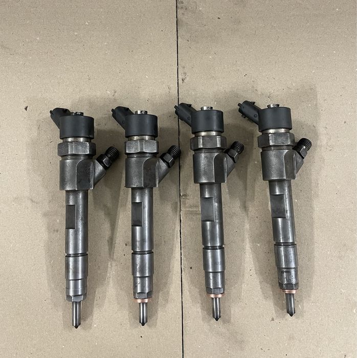 Форсунки Рено Трафік Опель Віваро 1.9 2.0 trafic Master Vivaro Мастер