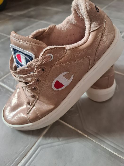 Adidasy chempion  38