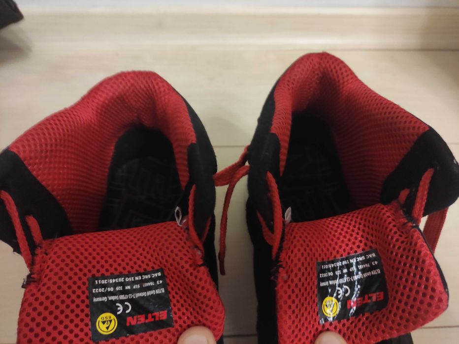 Męskie bezpieczne buty robocze Elten Lakers Black Mid r.43 S1P SRC