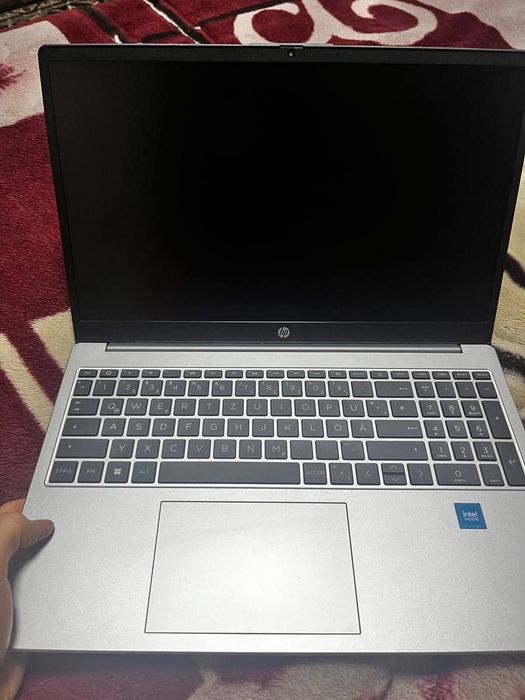 Продам ноутбук HP 250 G10 B2NR1ES