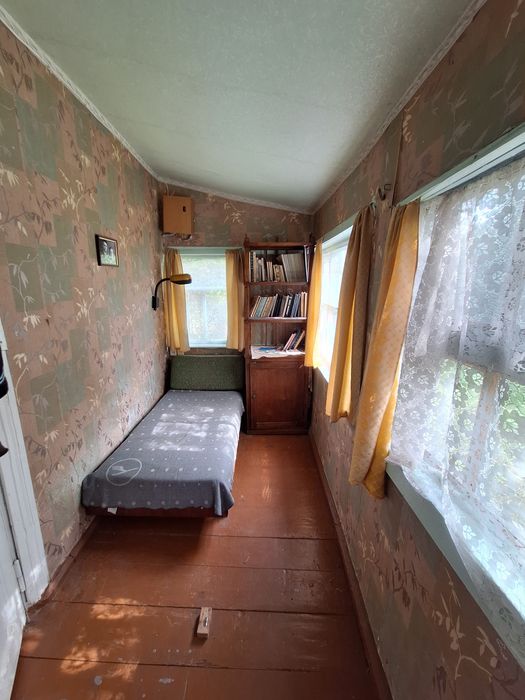 Продам дачный участок  с домиком