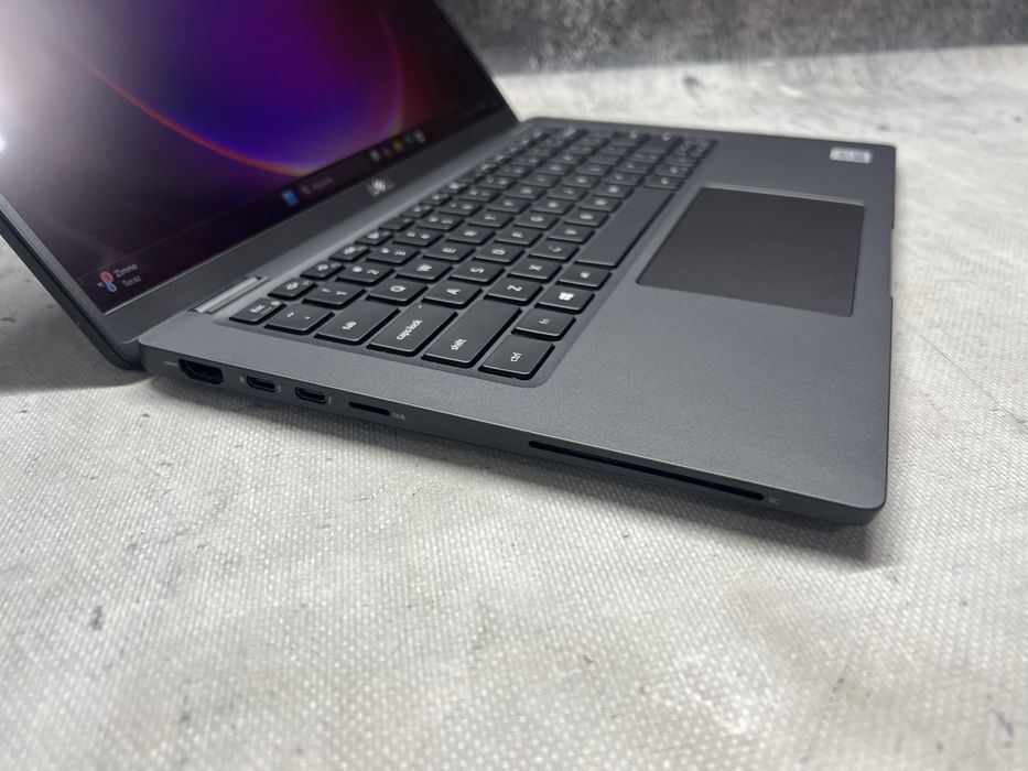 Dell Latitude / i5 10310u 4.4GHz/ 16GB DDR4/ 512SSD/ 14FHD Touch/ W11