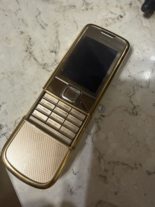 Nikia 8800 gold…