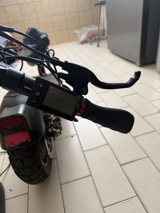 Trotinete eletrica  Urbanglide E-Cross Pro Boost 2 - 2X800W