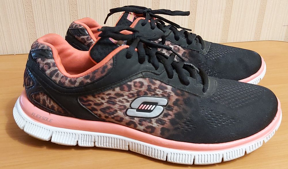 Кроссовки унисекс SKECHERS