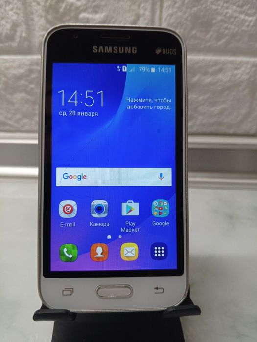 Мобильный телефон Samsung Galaxy j1 mini Duos SM -j105h