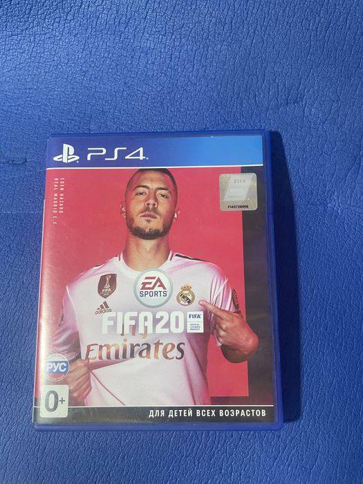 Playstation 4 Pro ( 1TB)