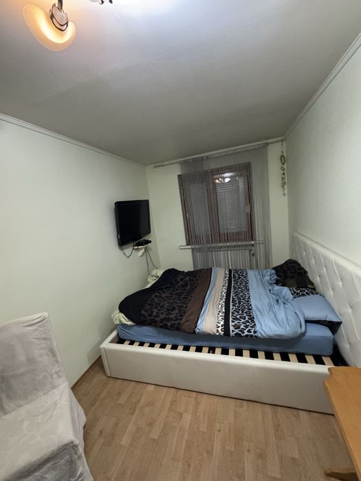 Здам трикімнатну квартиру в Центрі