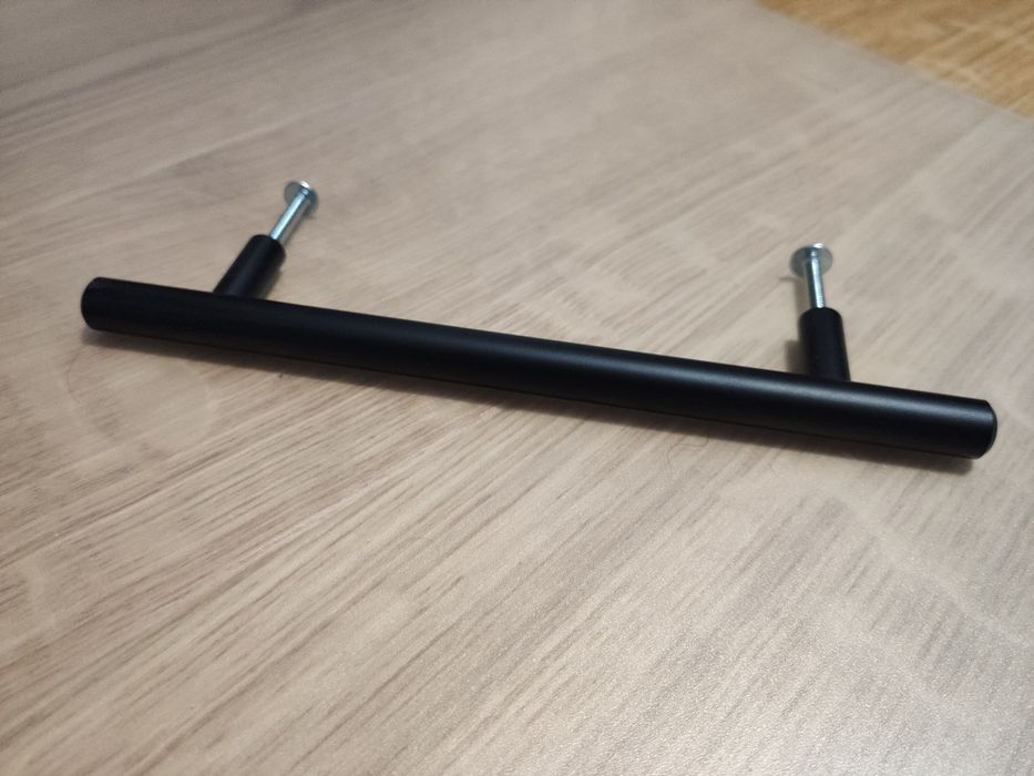Uchwyt kuchenny 188mm czarny mat / Castorama