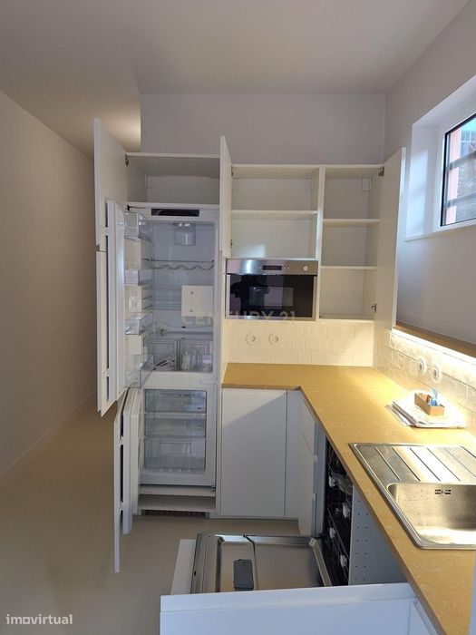 Apartamento T2 para arrendamento em Campo de Ourique