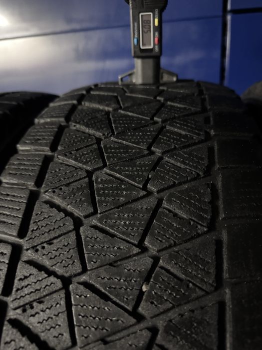 Bridgestone Blizzak dm-v2 215/65r16 зима Розпродаж Склада Шин Умань