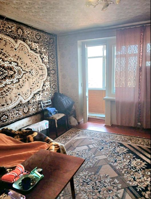 Продам 3-х комнатную " Чешку" на Северном Торг!