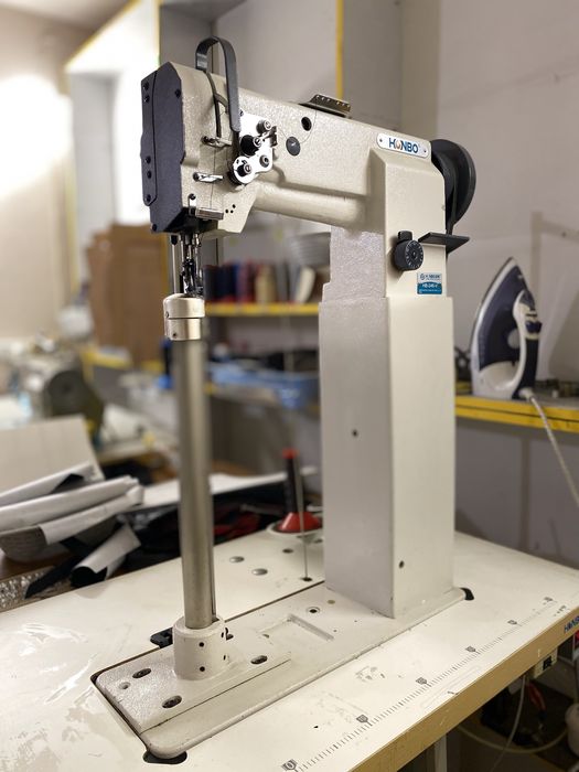 Швейна машина з подовженою колонкою honbo