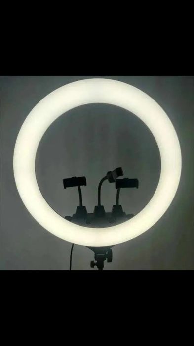 Кольцевая LED лампа