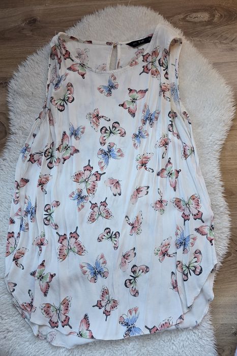 Bluzeczka bez rękawków