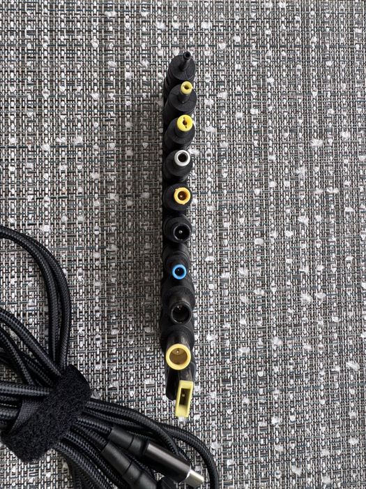 Кабель з перехідниками для зарядки ноута від Power bank