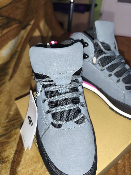 4F buty zimowe dziewczęce 35