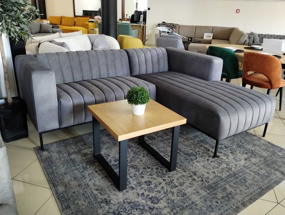 Szary narożnik 226x183cm z pionowymi przeszyciami (wymiana ekspozycji)