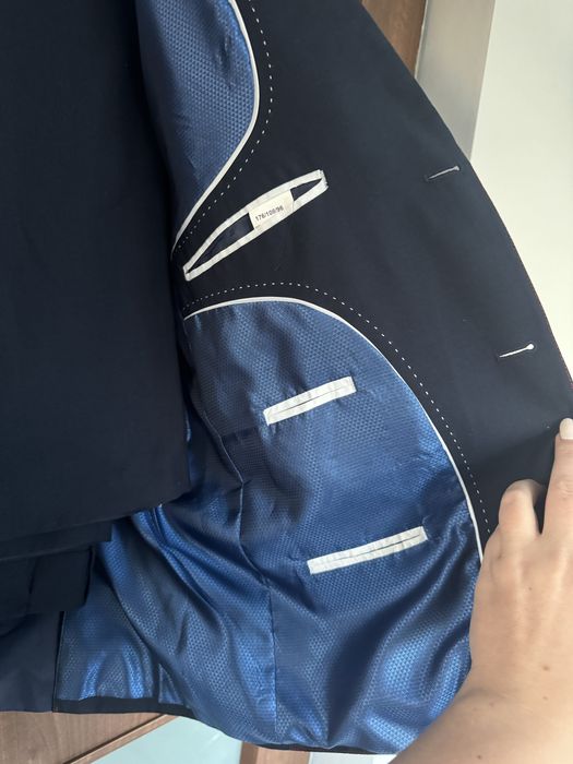 Garnitur męski granatowy