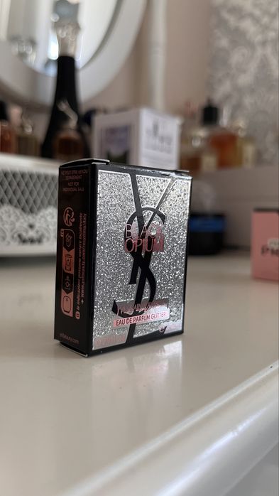 Miniaturka Yves Saint Laurent Glitter