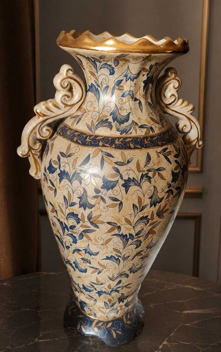 Antiga Jarra/ânfora em porcelana azul prússia e dourado