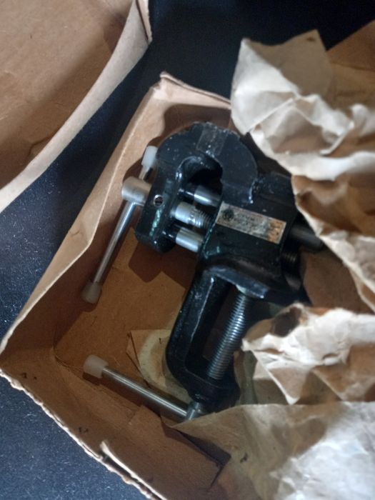 Продам нові тіски БР-55