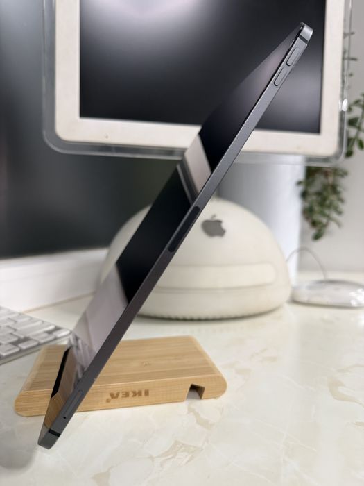 iPad Pro 11 2020 256Gb Space WiFi+LTE хороший стан, 90%+ рідний АКБ!