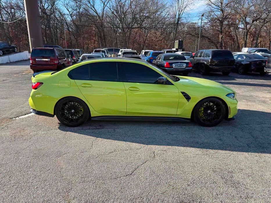 BMW M3 Competition      2022