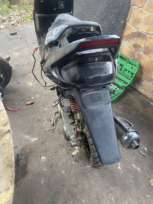 Продам скутер не на ходу