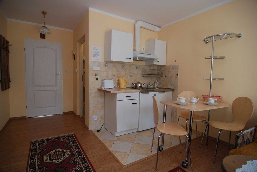 wynajem pokoi - apartamenty Poddąbie koło Ustki 300 m do plaży
