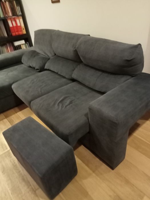Sofá com chaise longue