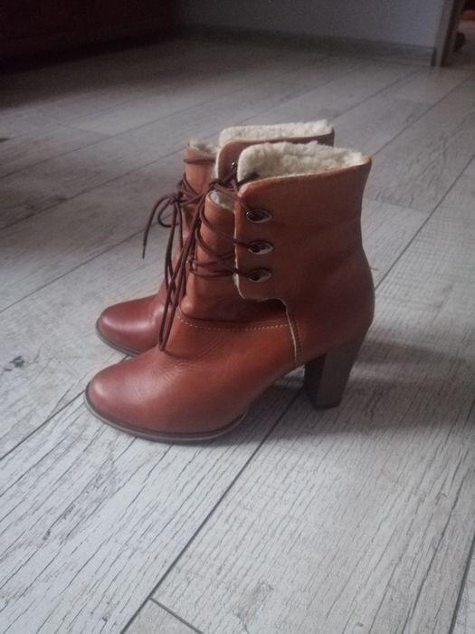 Buty skóra ocieplane 38
