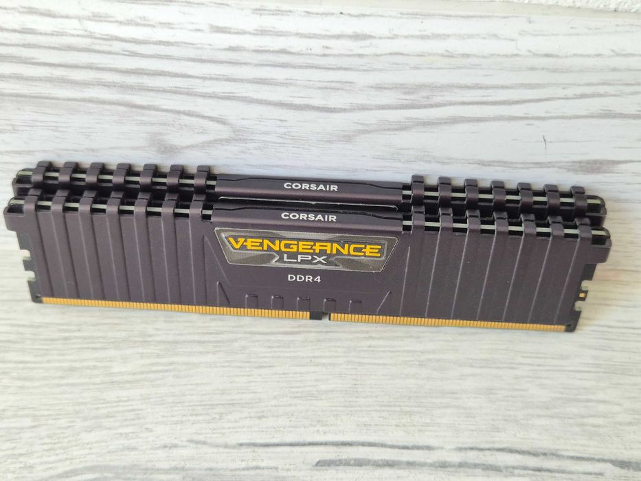 corsair vengeance lpx ddr4 - Купить электронику - Цены на OLX.ua