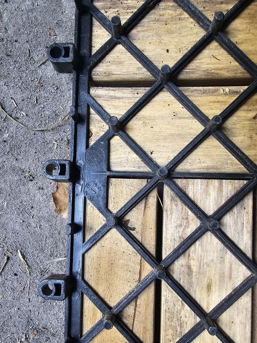 36x Podest tarasowy (chyba Ikea Runnen) 30x30