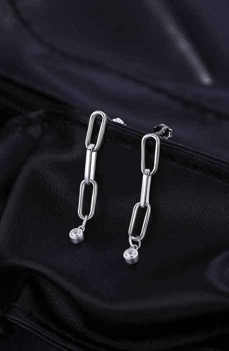 Срібні сережки-пусети з муасанітом 0.06 ct × 2 “Noémie”