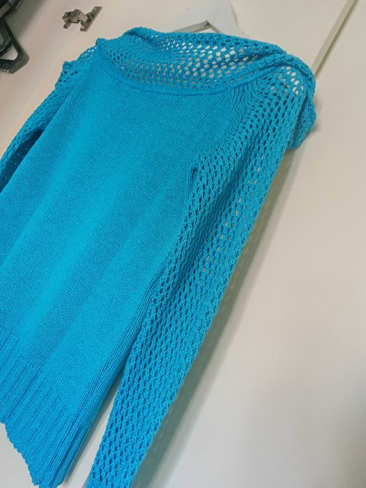 Camisola e cardigan tipo crochet