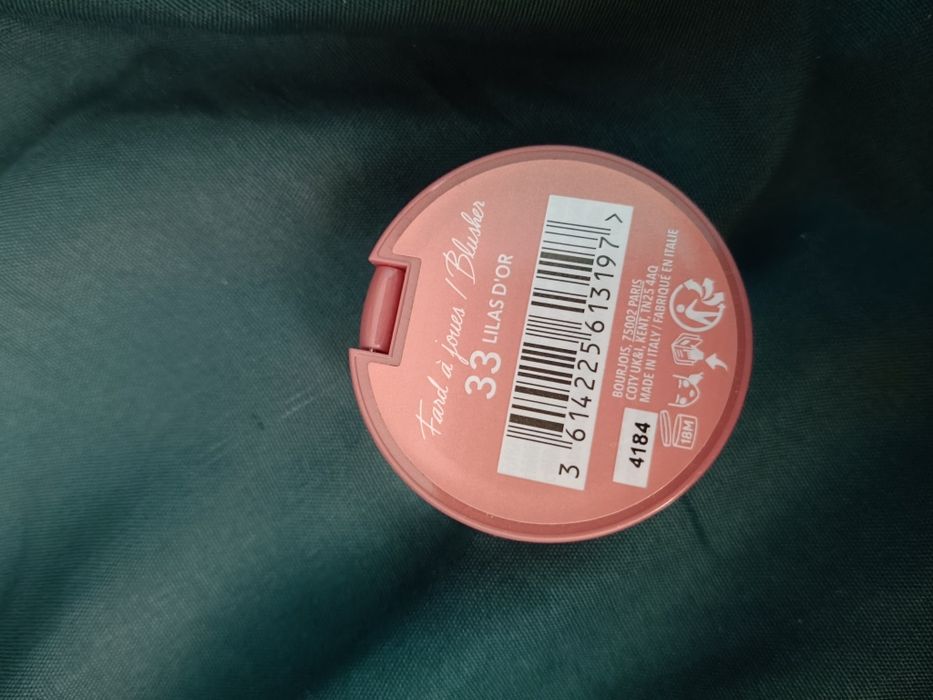 Bourjois Little Round Pot trwały róż do policzków z lusterkiem i pędze