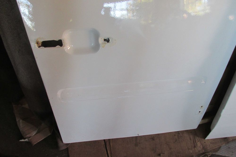 Drzwi prawe lewe tył na szybę Mercedes Sprinter 901-903 do założenia