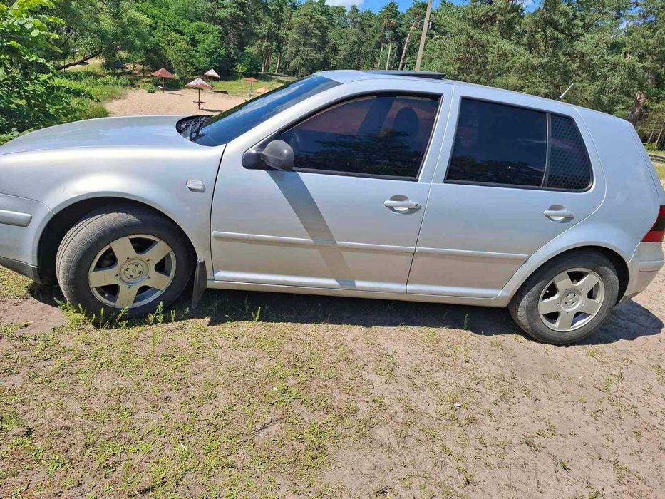 Продам Volkswagen Golf 4