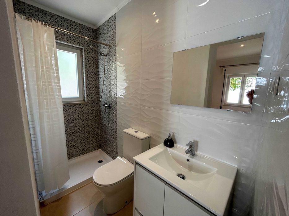 Apartamento T3| Andar de Moradia| amplo, totalmente mobilado e equipado_ ANUAL