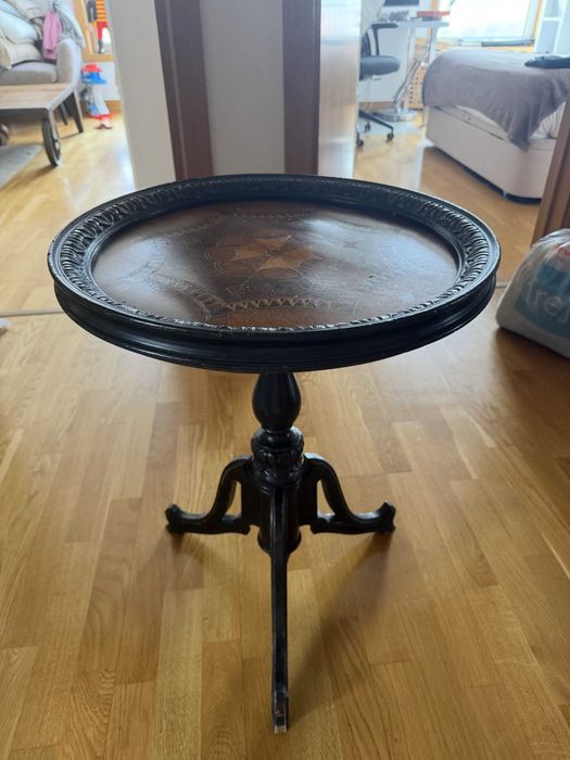 Mesa redonda antiga com marchetaria – mesa de apoio | Lumiar