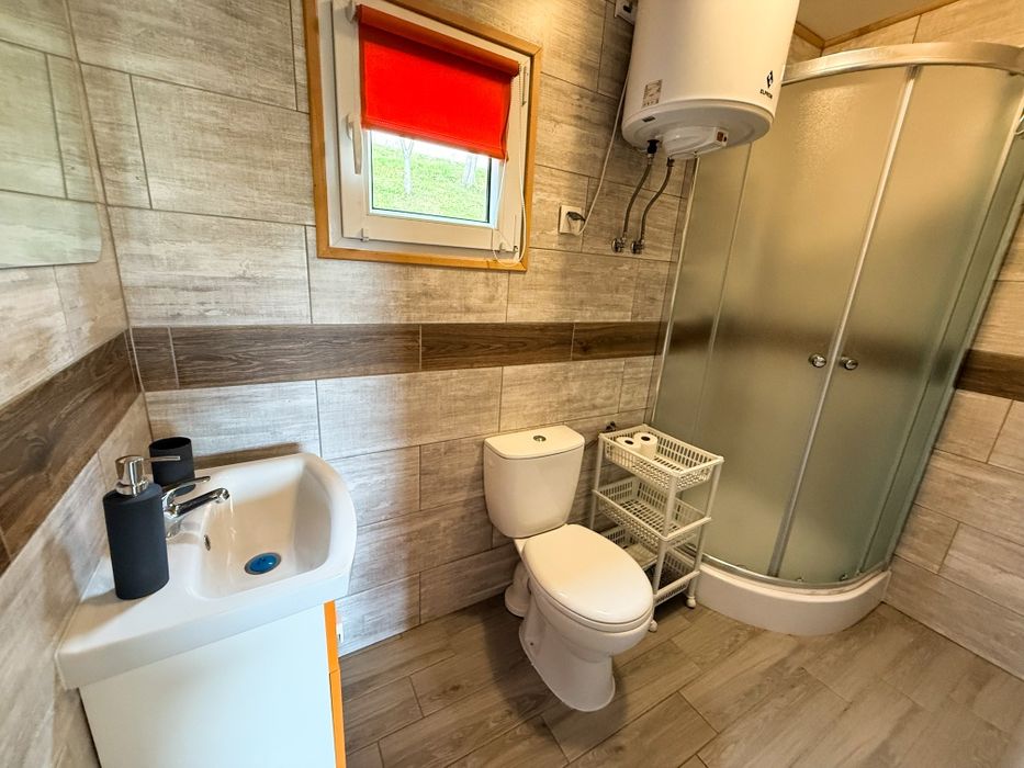 Domki na górze widokowej Bieszczady Jezioro Solińskie