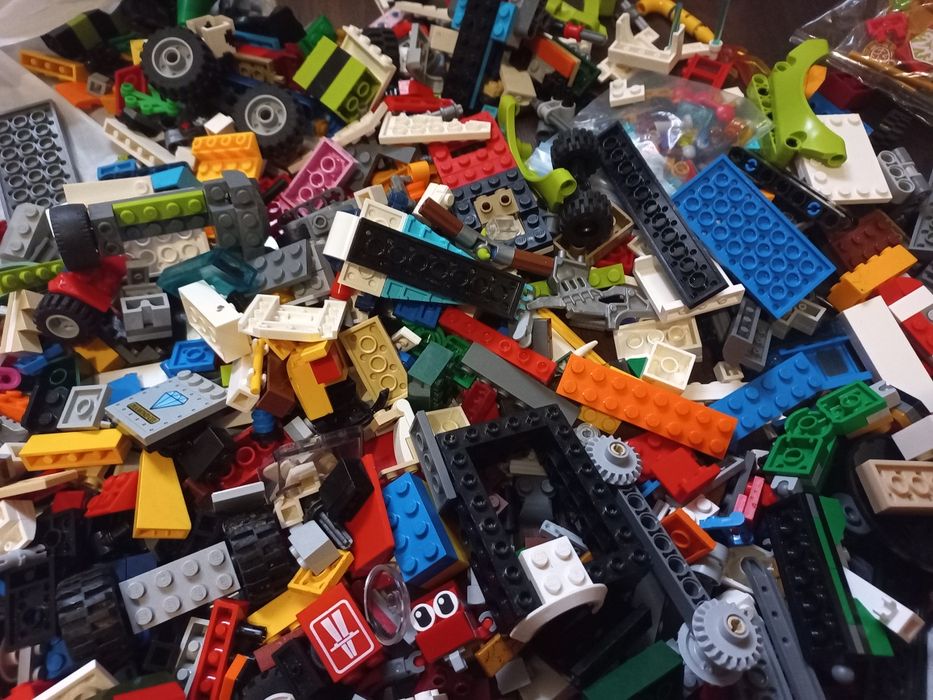 Конструктор лего Данія 3 кг, деталі, машинки lego